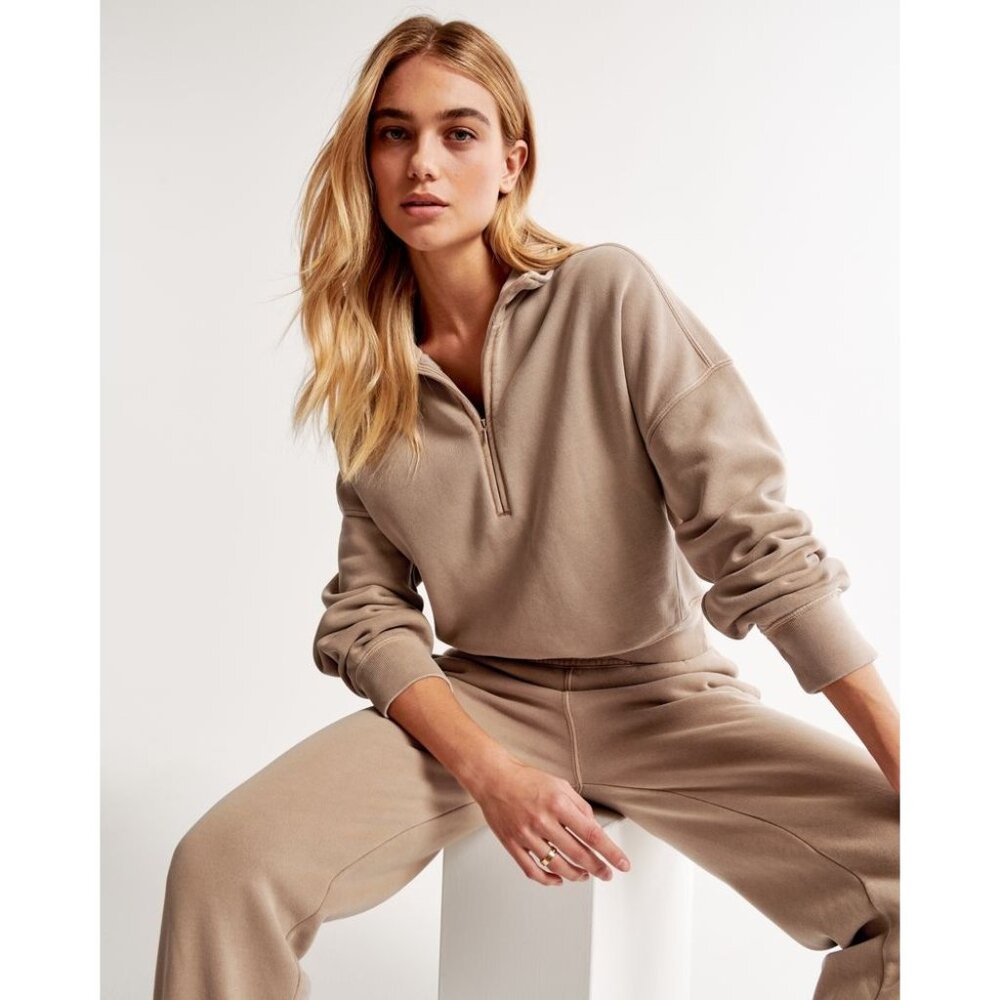 ABERCROMBIE Soft A&F Essential Sunday Half Zip Crop Tan Sweatshirt Womens Small